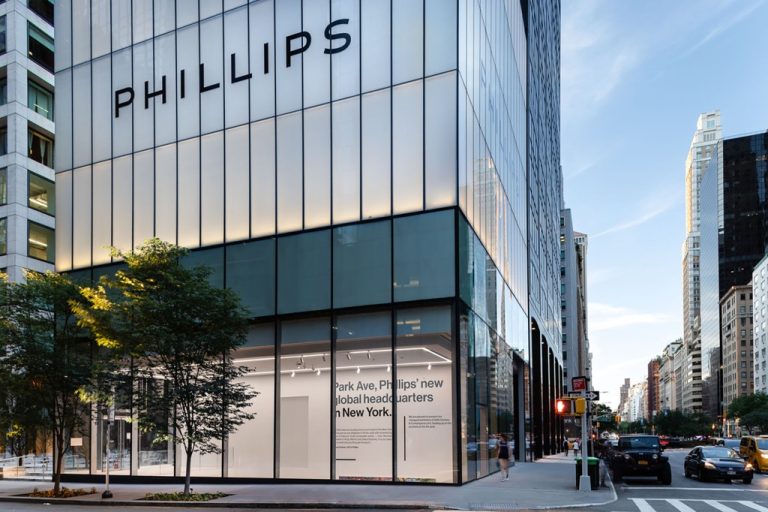 Russia-owned Philips answers boycott call with Ukrainian donation

