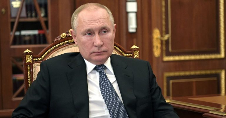 Putin wants "unfriendly" countries to pay for Russian gas in rubles

