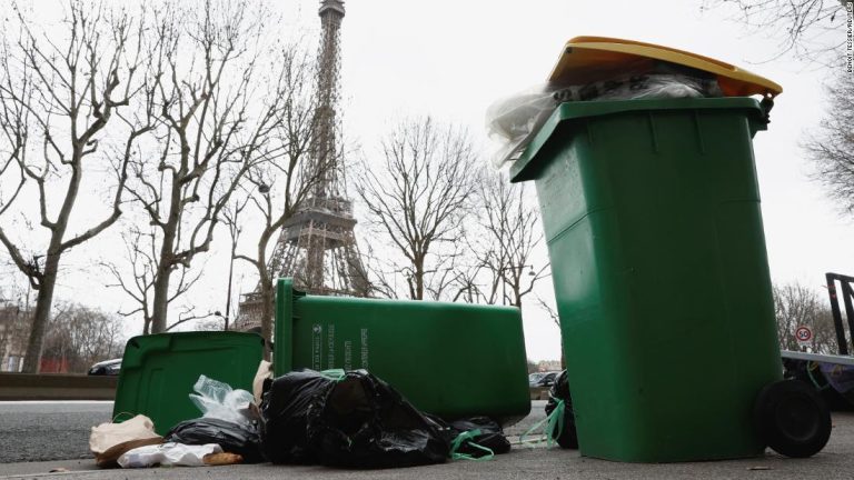 France strikes: The streets of Paris are left littered with accumulated rubbish

