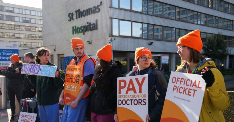 Britain is preparing for an "unparalleled" disruption of the doctors' strike

