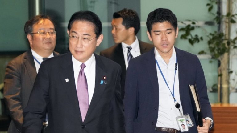 Kishida dismisses his son as political secretary due to controversy over party image

