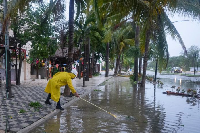 Live Updates on Beryl: Tropical Storm Regains Hurricane Strength as It Heads for Texas

